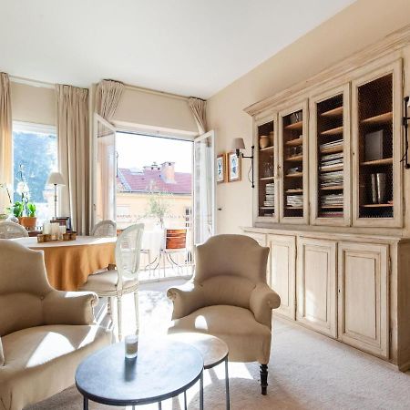 Nice Apartment In Menton With Balcony Terrace Exterior foto