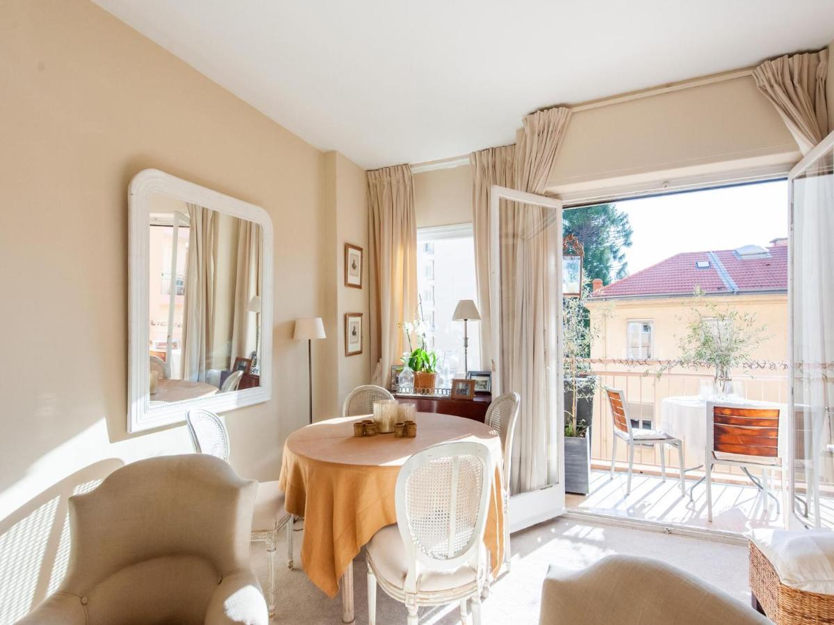 Nice Apartment In Menton With Balcony Terrace Exterior foto